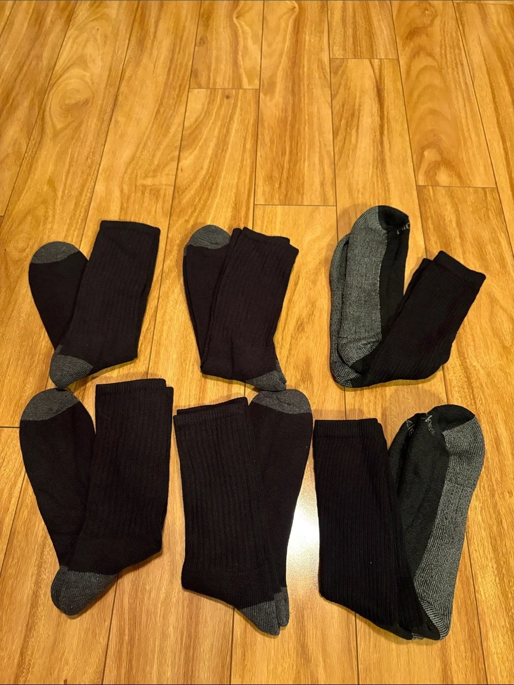 New xlarge men’s crew socks, black, lot of 6 pairs